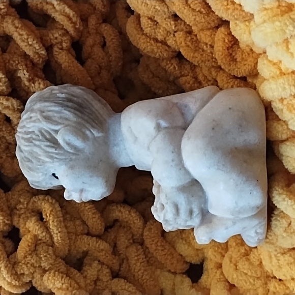 Stone Quarry Kids Boy with Birds Next Figurine Knickknack Brad - Picture 3 of 9